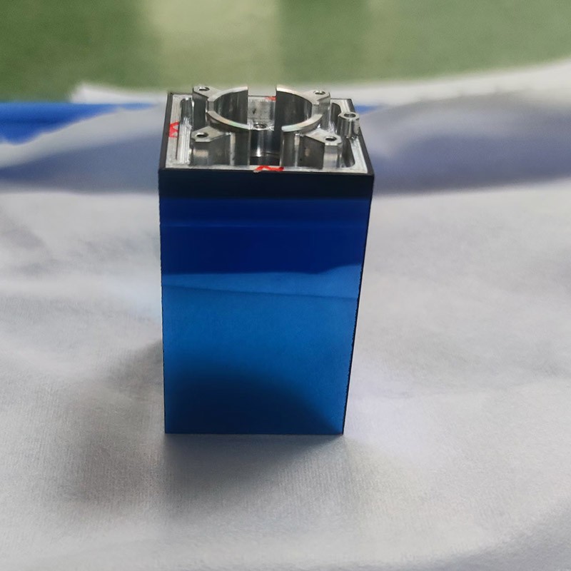 激埃特新款研发落地的转镜